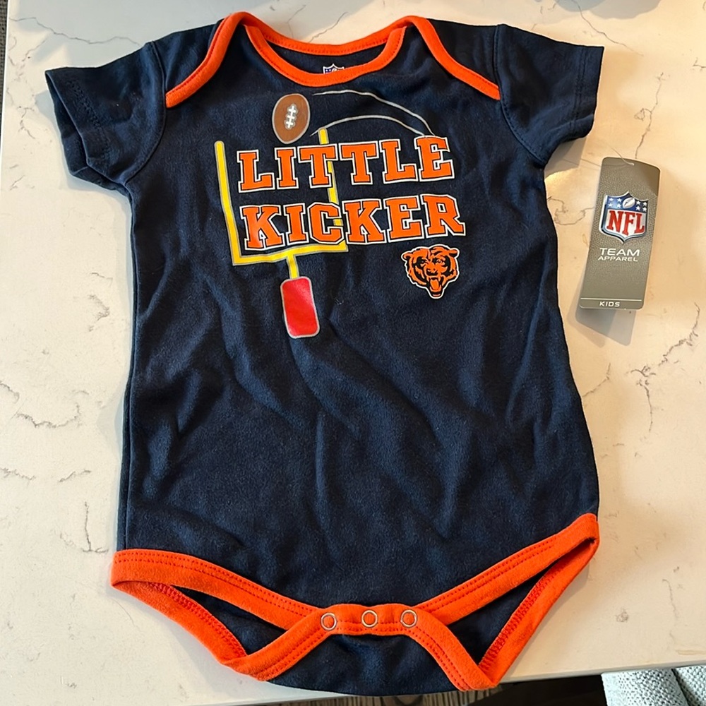 NWT Chicago bears onesie 24M